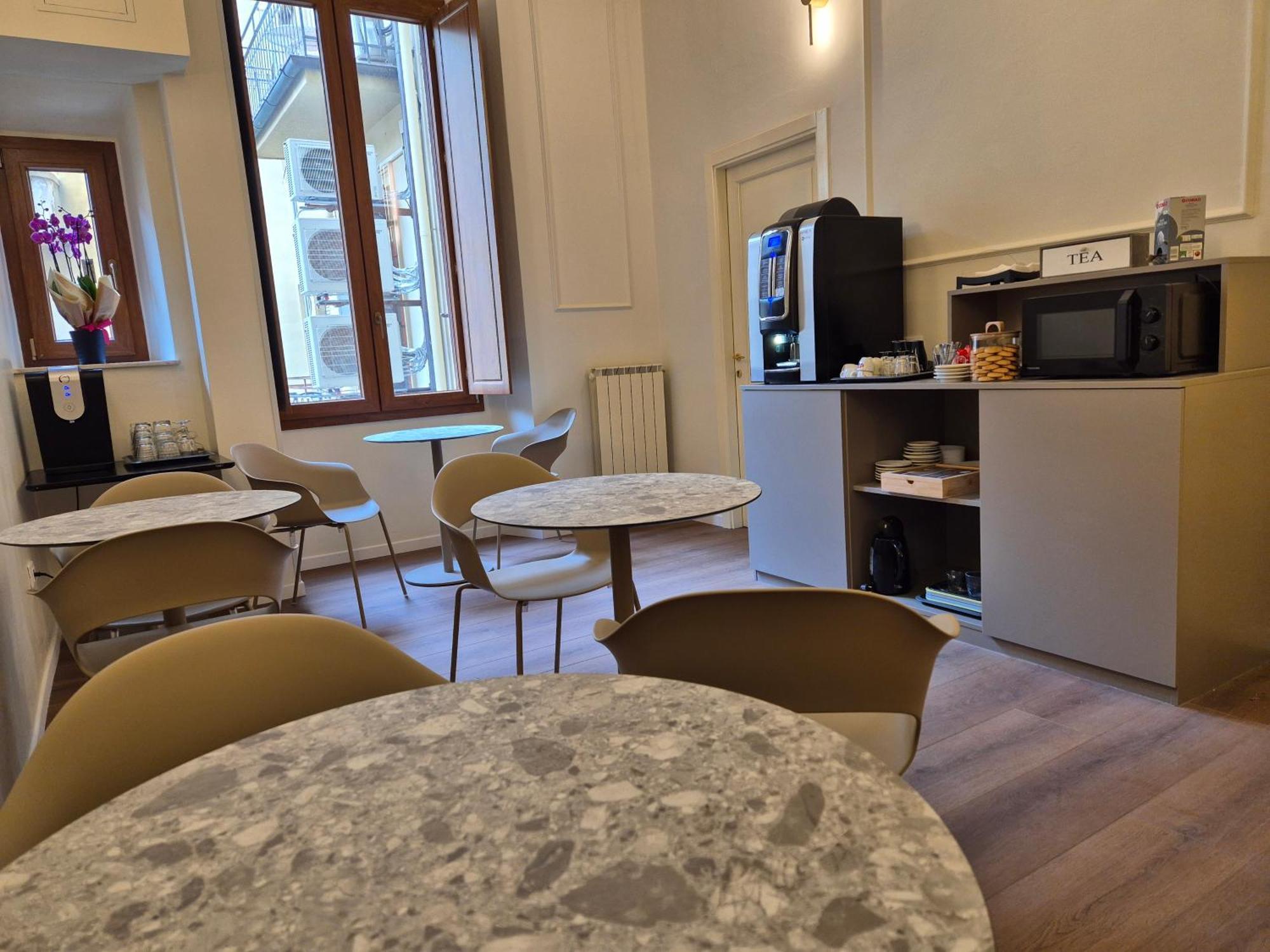 Hotel Duca D'Aosta Флоренция Екстериор снимка