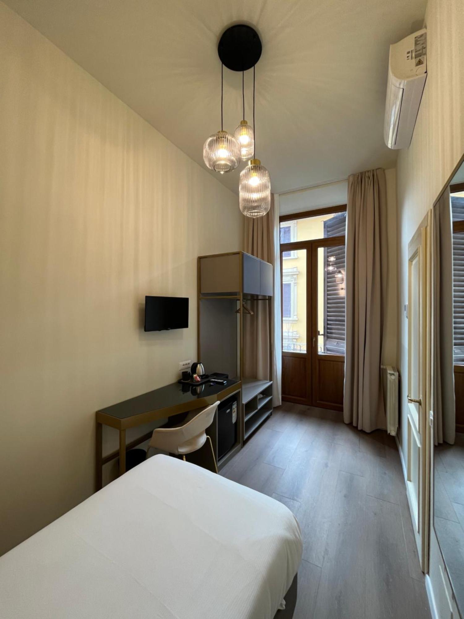 Hotel Duca D'Aosta Флоренция Екстериор снимка