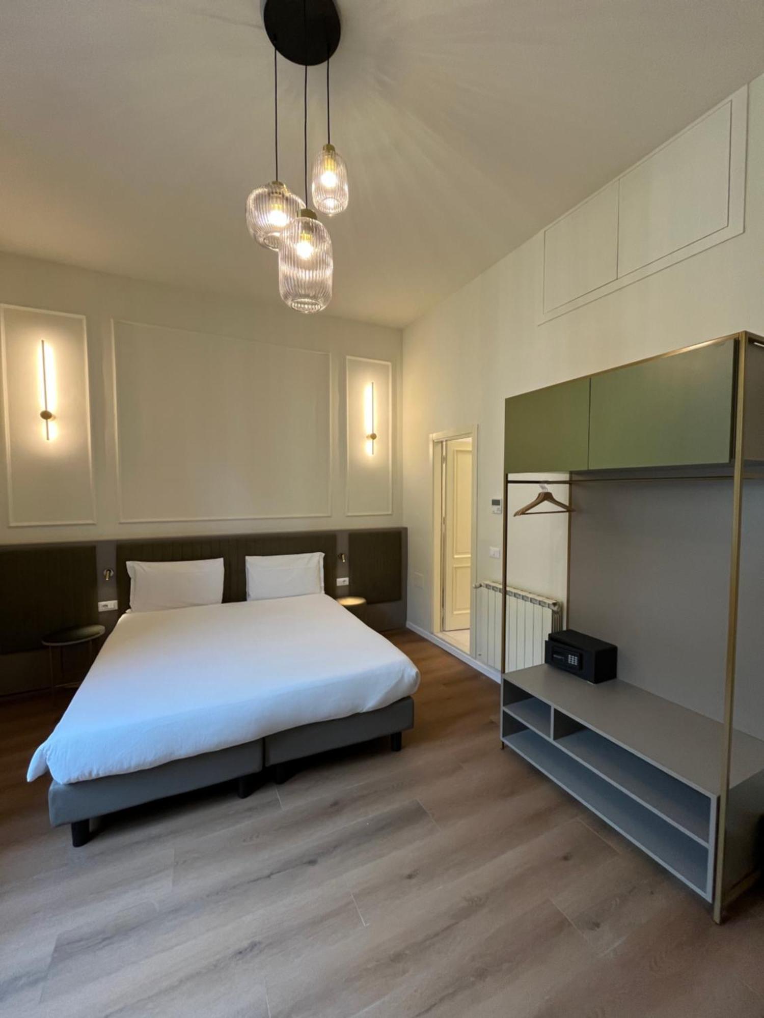 Hotel Duca D'Aosta Флоренция Екстериор снимка