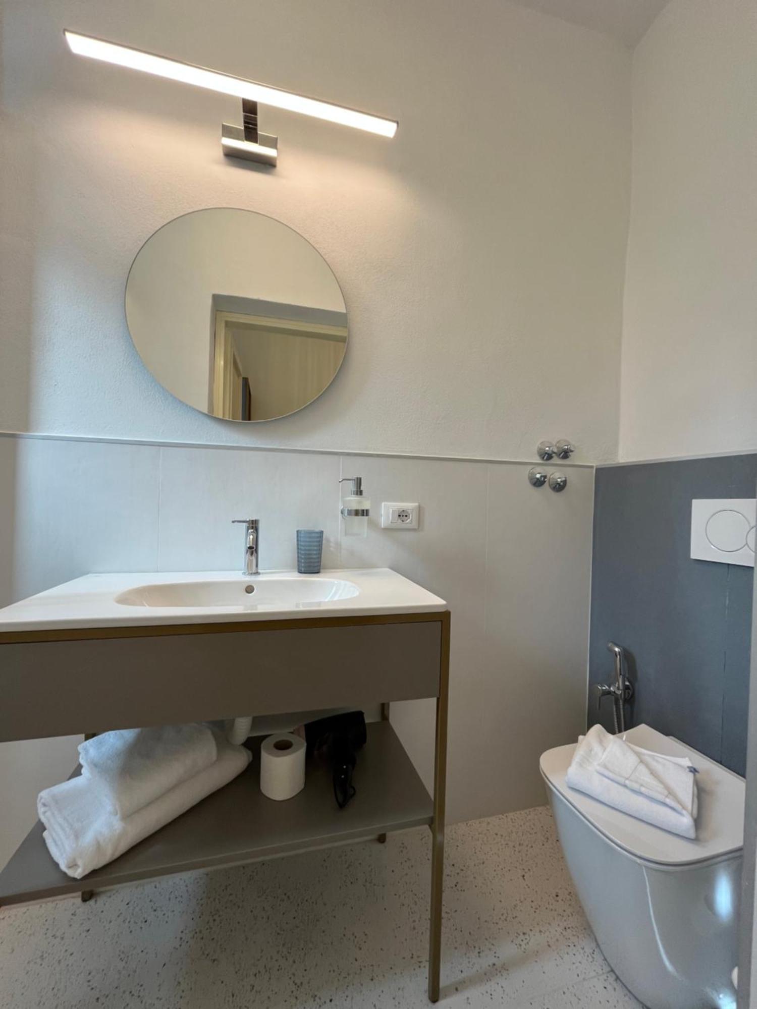 Hotel Duca D'Aosta Флоренция Екстериор снимка