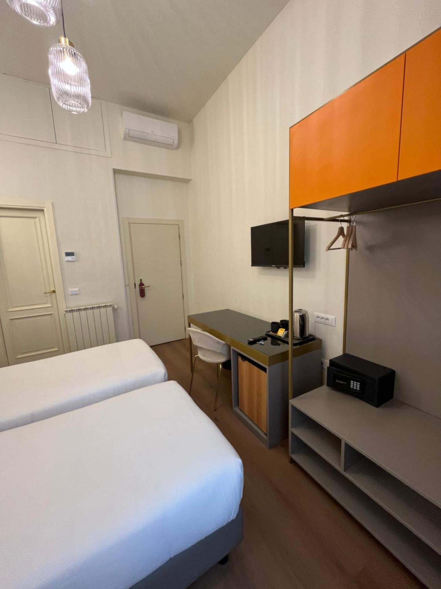 Hotel Duca D'Aosta Флоренция Екстериор снимка