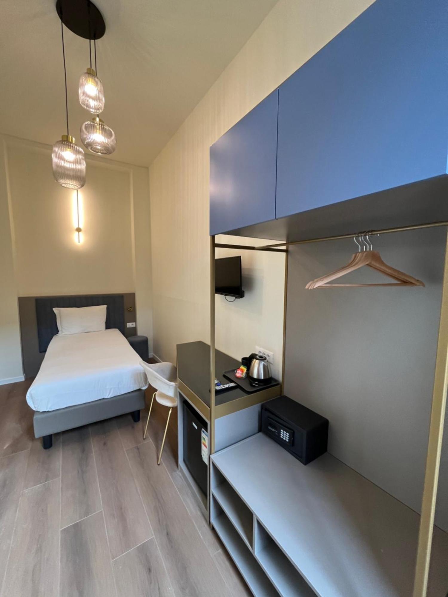 Hotel Duca D'Aosta Флоренция Екстериор снимка