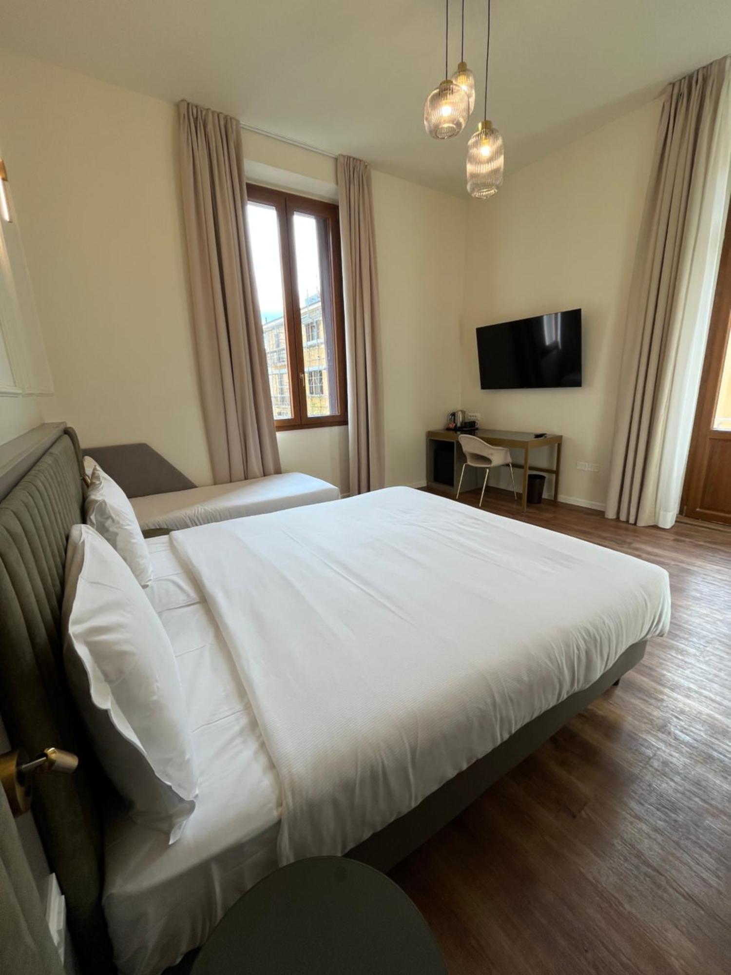 Hotel Duca D'Aosta Флоренция Екстериор снимка