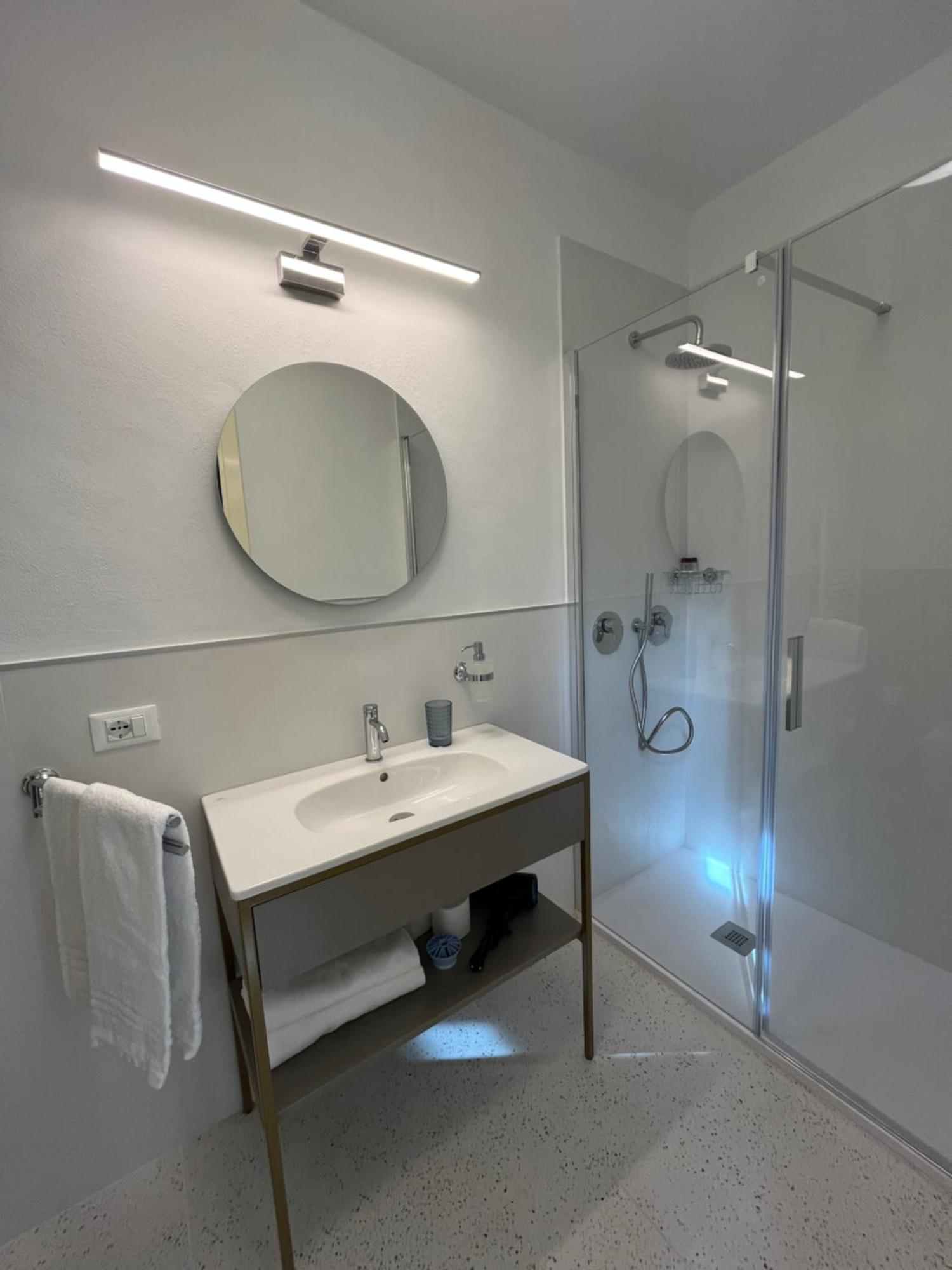 Hotel Duca D'Aosta Флоренция Екстериор снимка